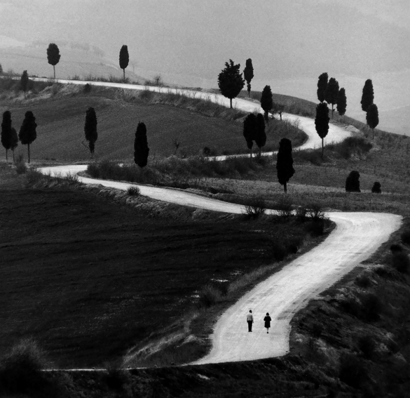 The elusive Dolce Vita: Italy in the photo classic by Gianni Berengo Gardina