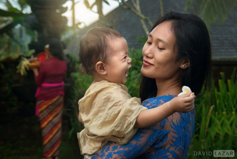 The faces of the planet in the photo by David Lazar