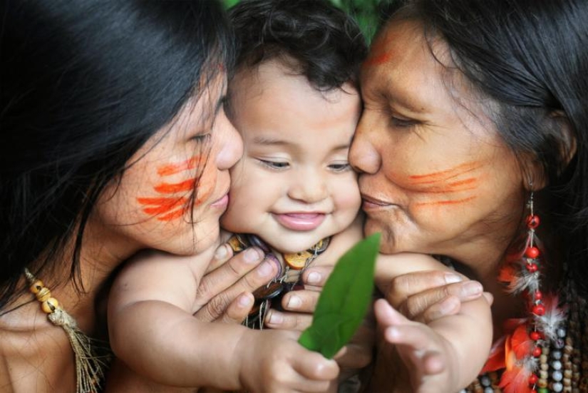 The faces of the planet in the photo by David Lazar