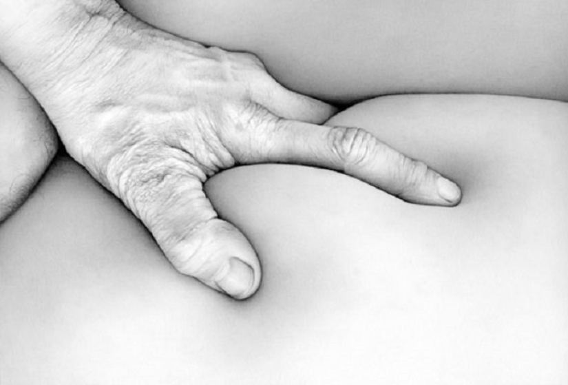 The Flesh Project: Kat Riley's lifelike drawings explore the subject of the body and touch