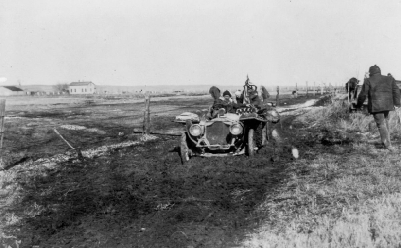 The greatest car race in history: 20 thousand kilometers on carts with an engine