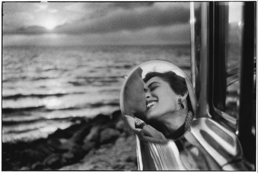 The journey on the road of life: expressive of classic photos of Elliott Erwitt