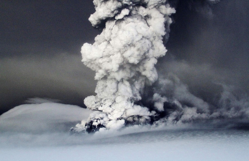 The largest volcanoes in the twenty-first century