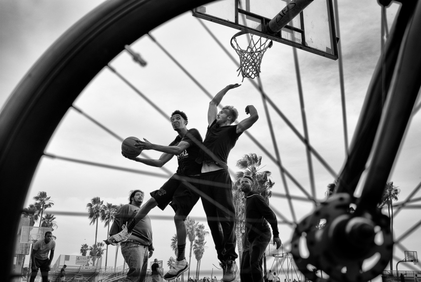 The last days of Bohemian paradise: crazy Venice beach in the lens of an Israeli photographer