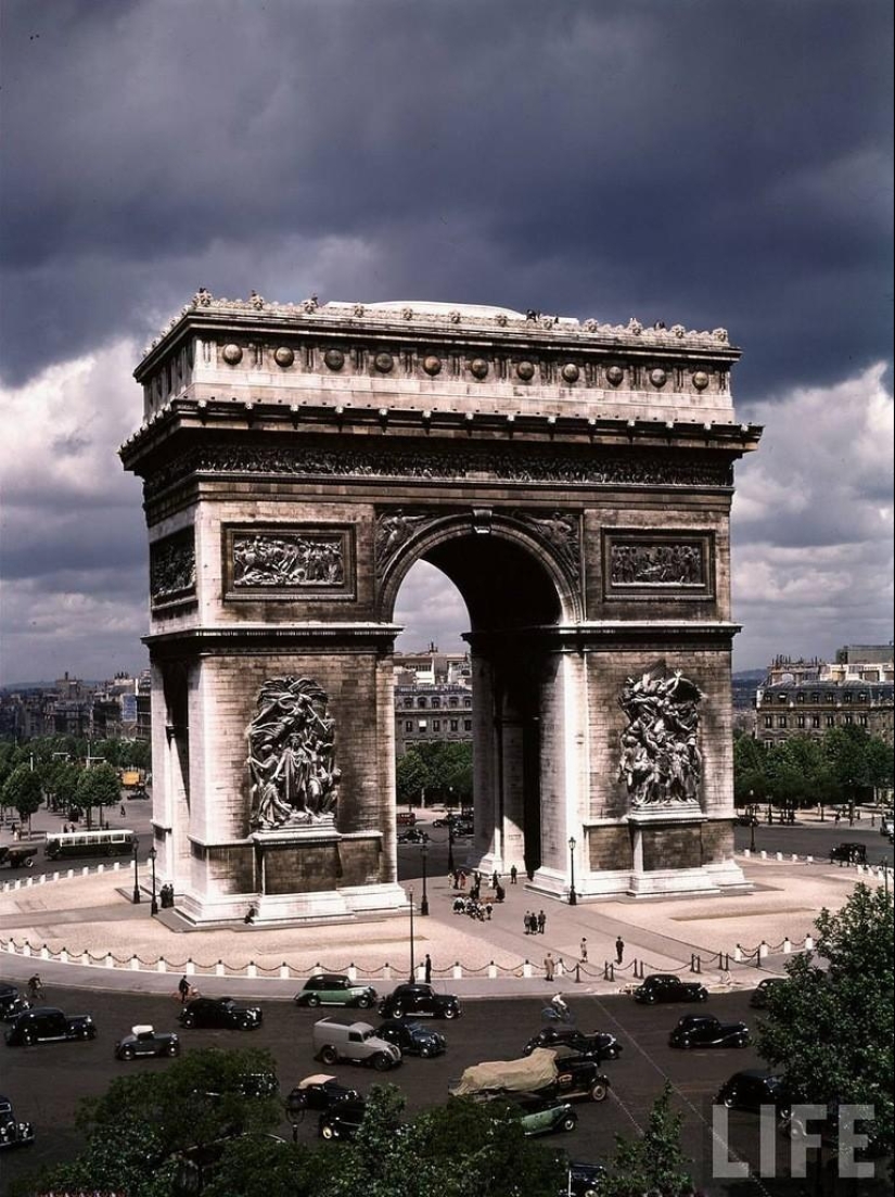 The last peaceful summer of pre-war Paris, 1939