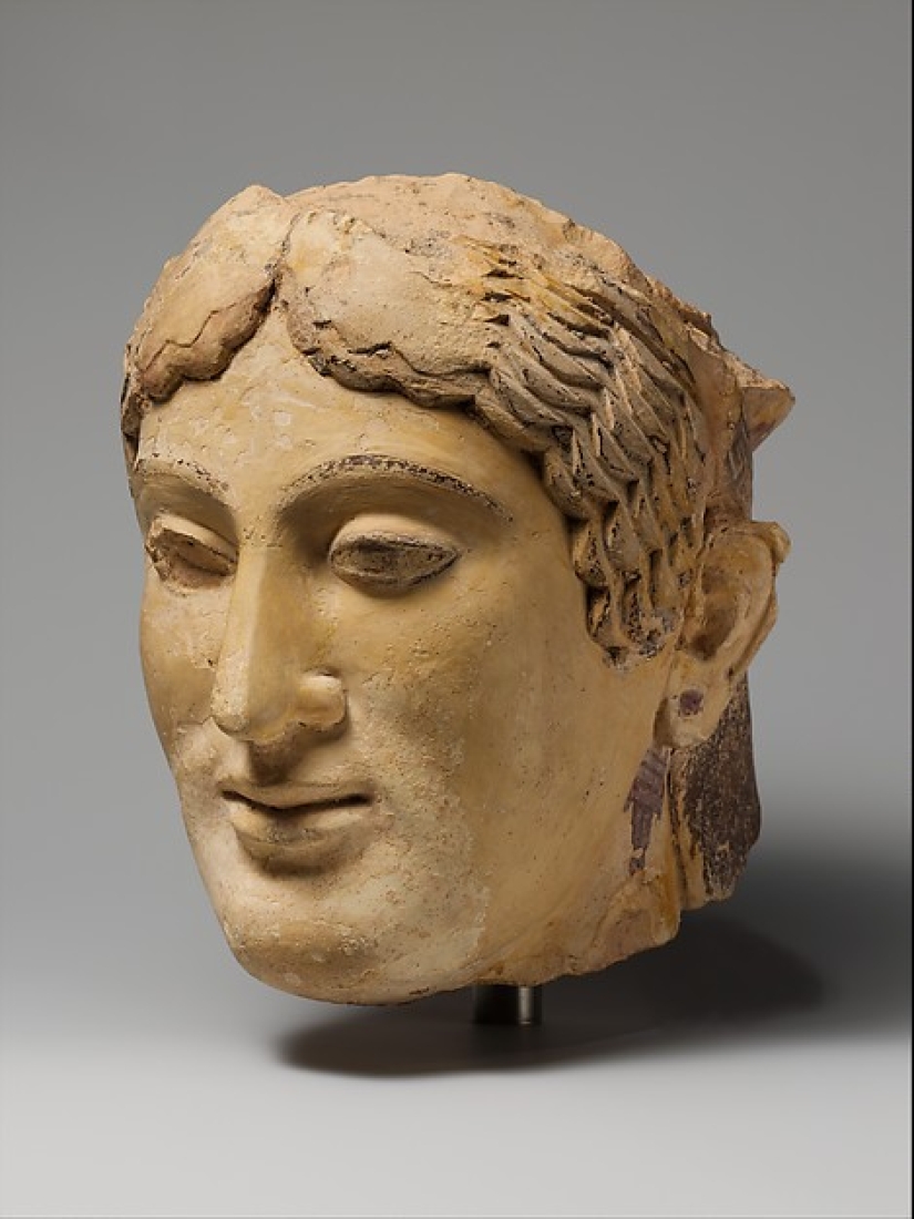The Metropolitan Museum of digitized and posted in the open access 400 thousand exhibits