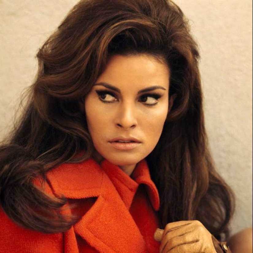 "The most desirable woman of the 1970s" Raquel Welch: an actress who became famous thanks to a bikini