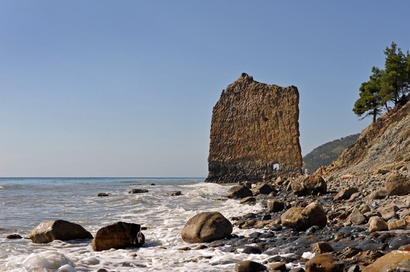 The most photogenic sea rocks