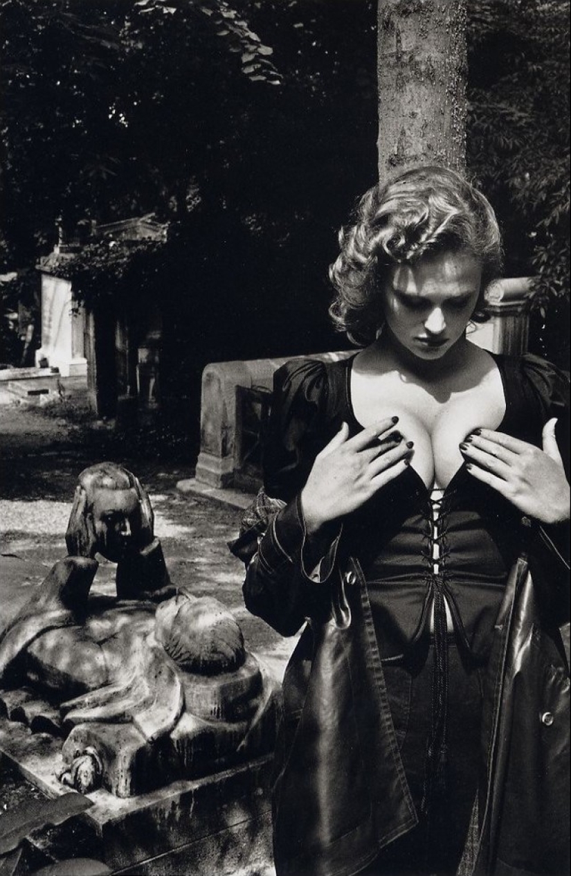 The mystery of femininity in erotic photographs by Ellen von Unwerth