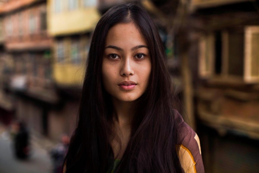 The photographer continues to shoot a variety of beauty of women around the world