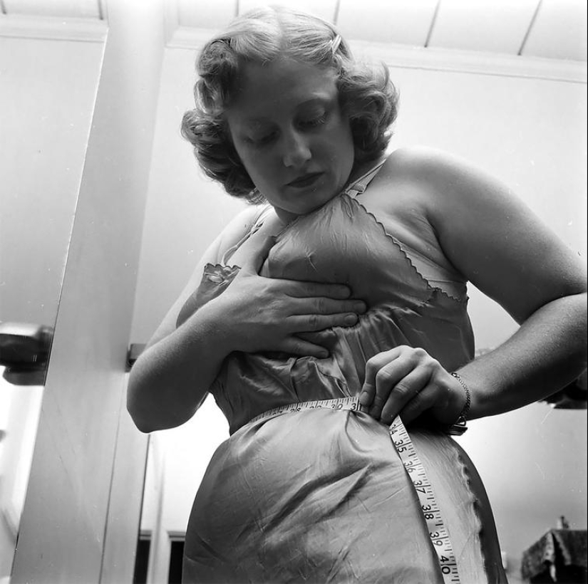 The plague of overweight: a LIFE story about weight loss American women Dorothy