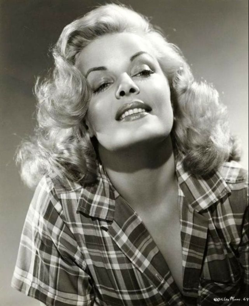 The Queen of film Noir: a great "bad girl" Cleo Moore