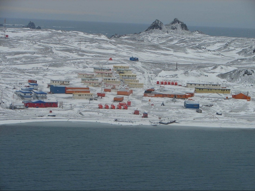 The "refrigerator" of the Earth. Incredible facts about the mysterious and harsh Antarctica