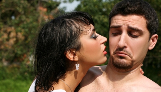 The smell of a man: scientists have found that women identify bachelors by smell