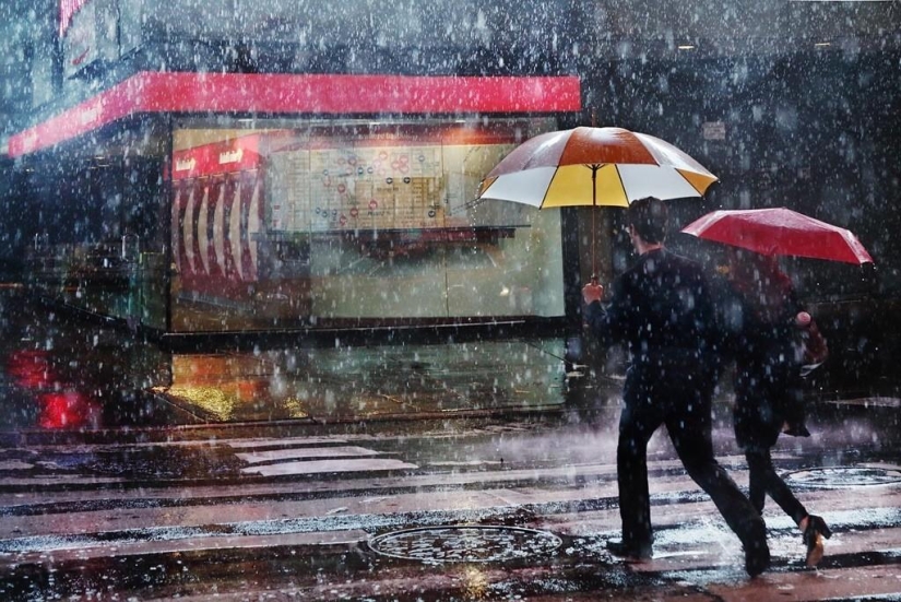 The sound of rain in photographs by Willy Roni