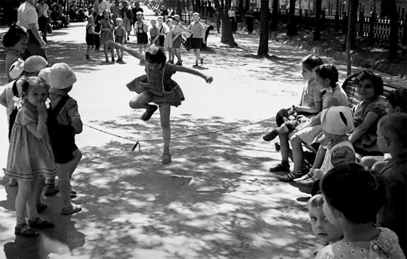 The Soviet "thaw" of the 1960s through the lens of Vladimir Lagrange