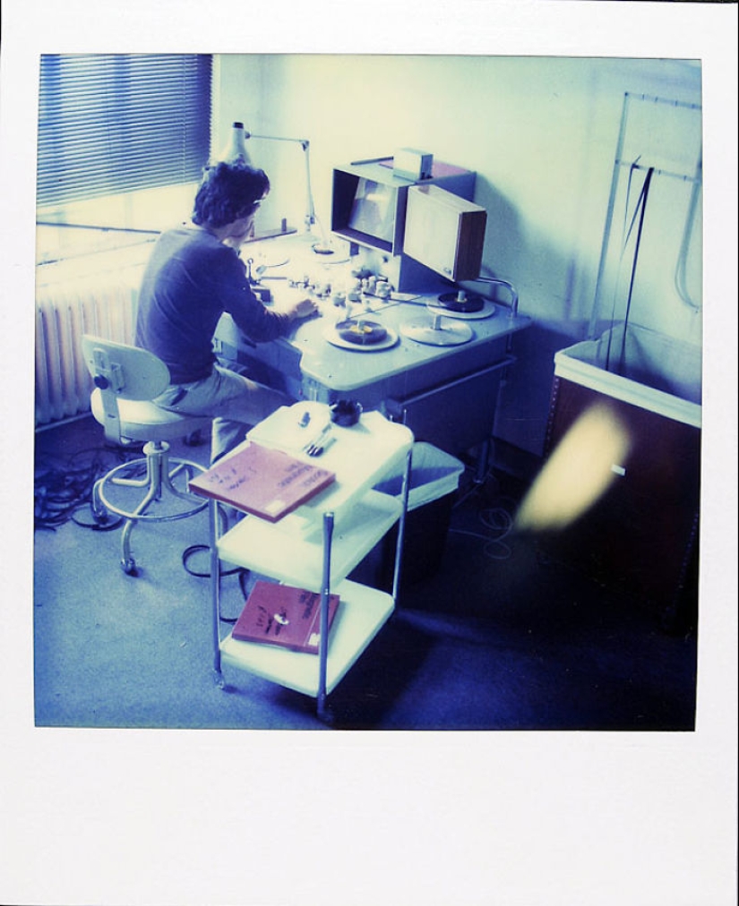 The story of a man who filmed every day on Polaroid for 18 years until cancer stole his life