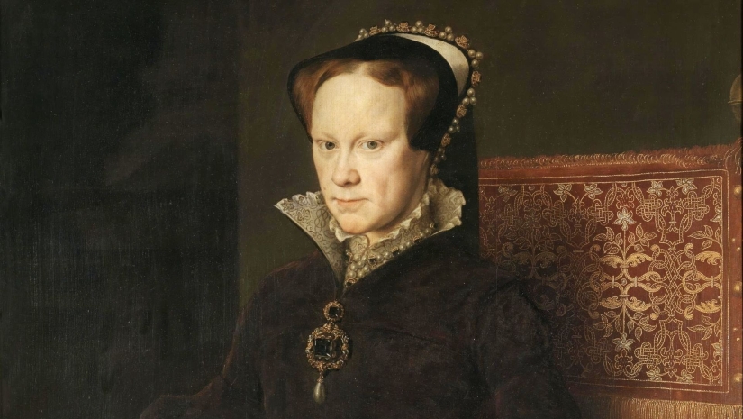 The story of Bloody Mary the first Queen of England Mary Tudor