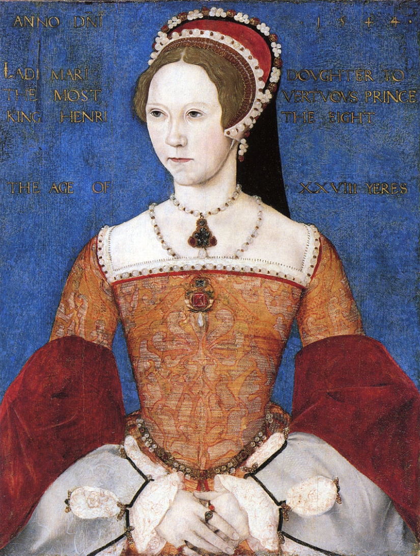 The story of Bloody Mary the first Queen of England Mary Tudor