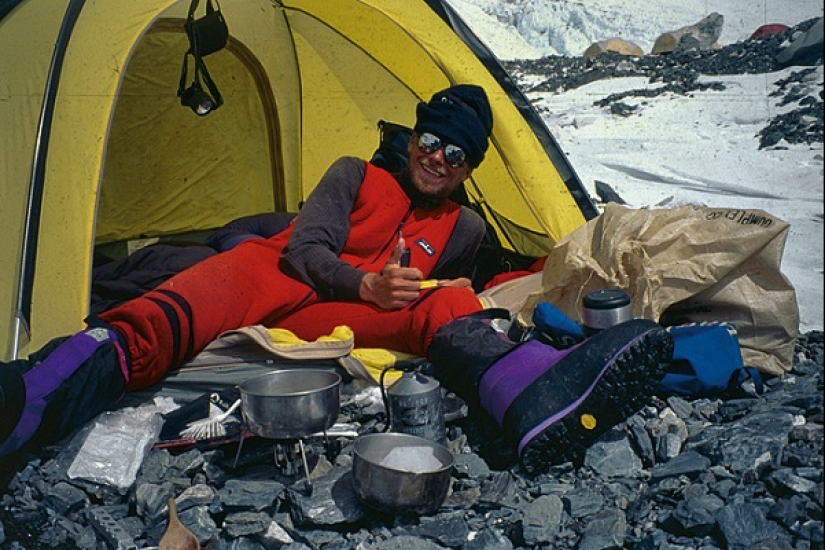 The story of the "mad Swede" Yeran Kropp, who went to Mount Everest by bicycle