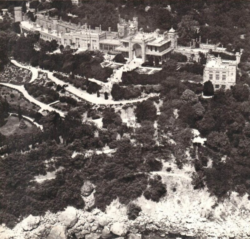 The sun of our ancestors: photos resort of Crimea 70s