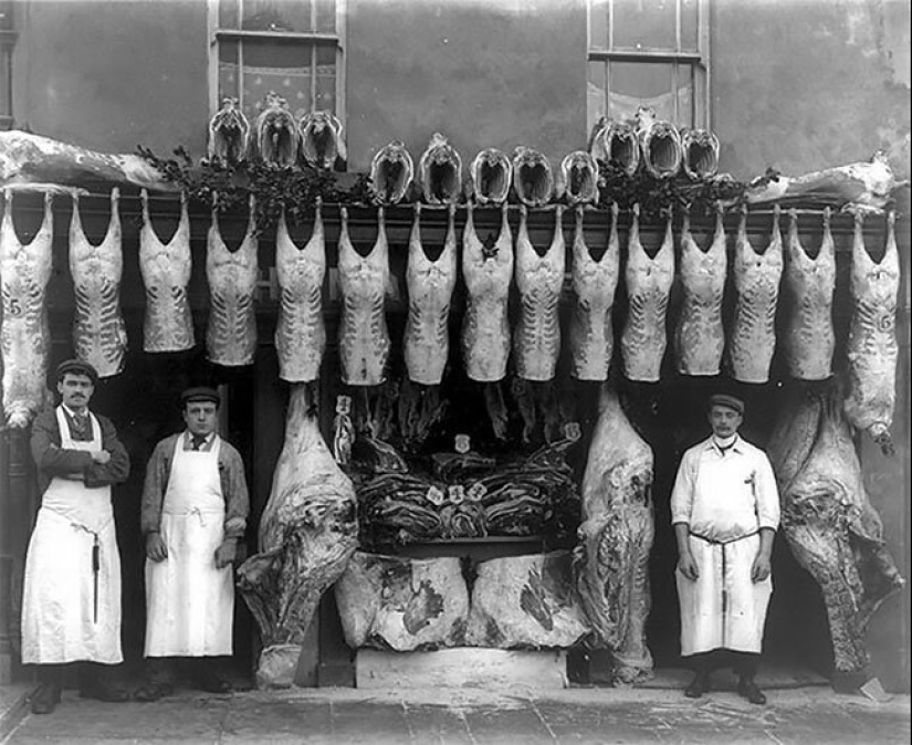 The time of fridges: a butcher's shop in Victorian England