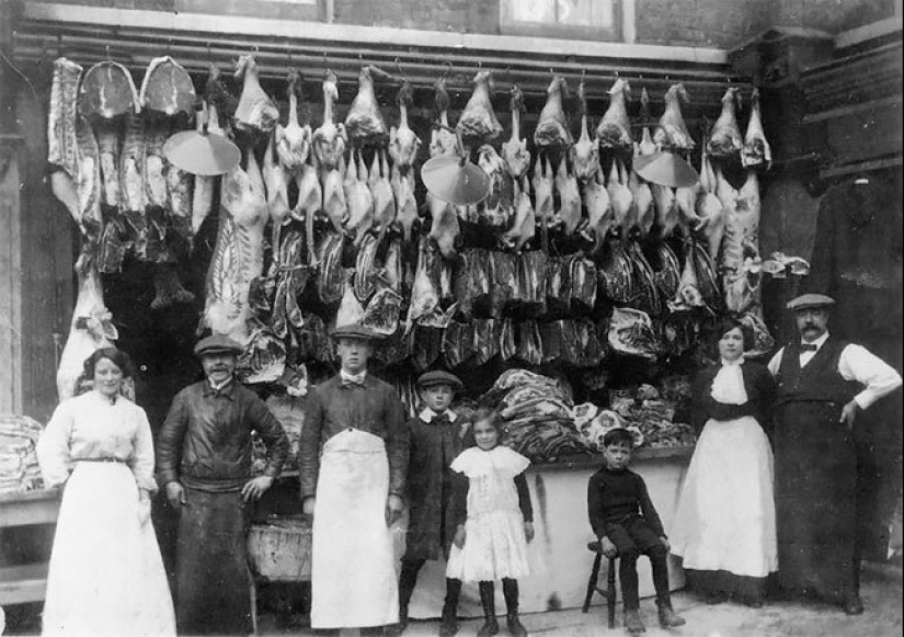 The time of fridges: a butcher's shop in Victorian England