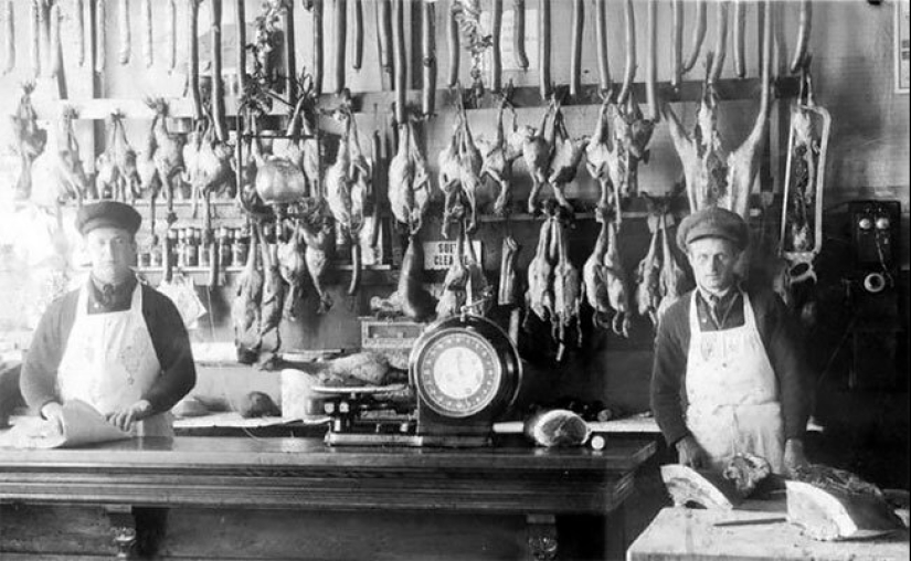 The time of fridges: a butcher's shop in Victorian England