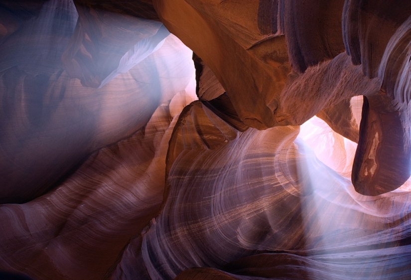 The unearthly beauty of Antelope Canyon