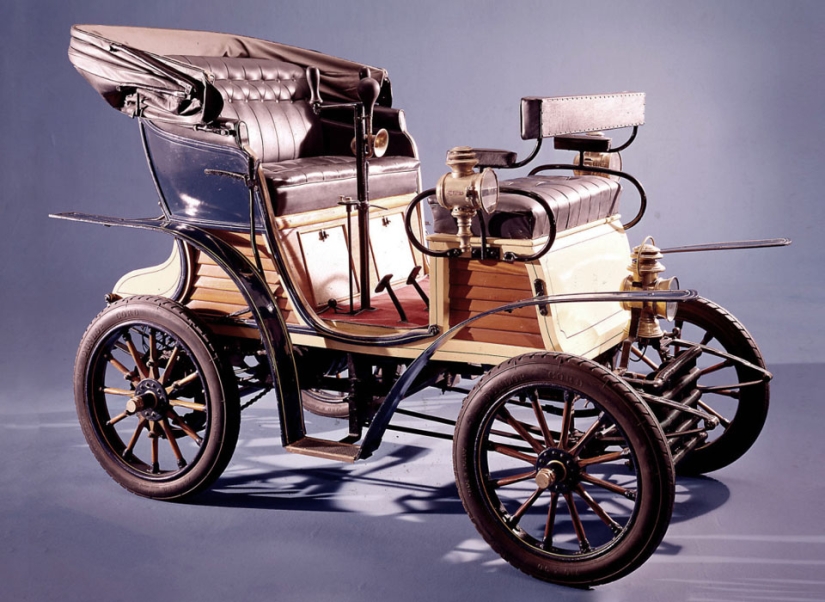 The very first cars in the history of the largest brands