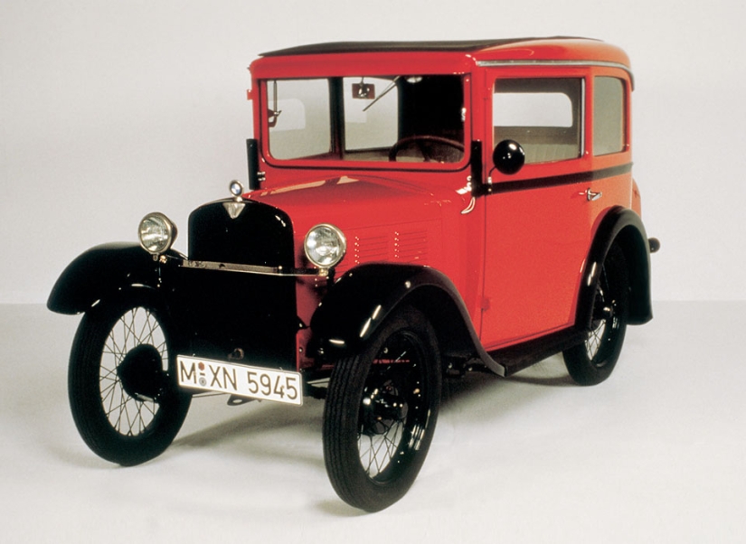 The very first cars in the history of the largest brands