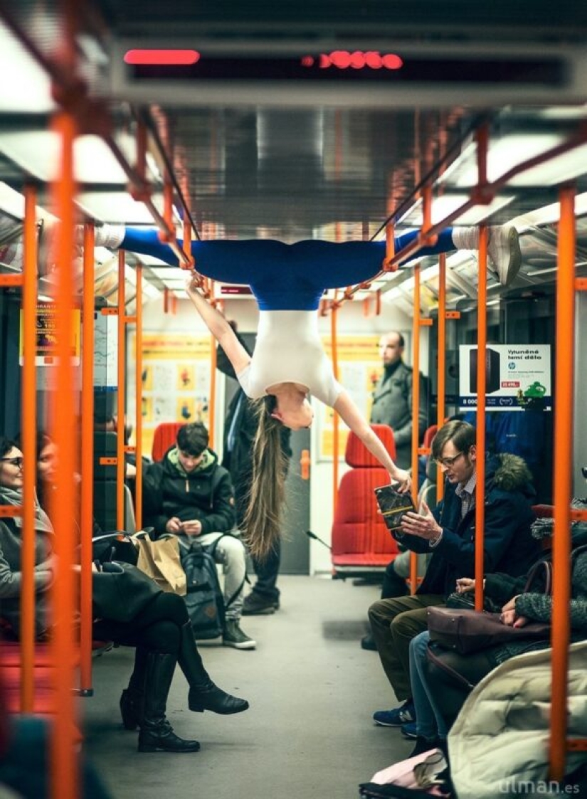 The whole world is a stage: dynamic photos of dancers on the streets and beaches by Anna Ullman