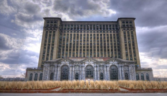 The world's largest abandoned train station