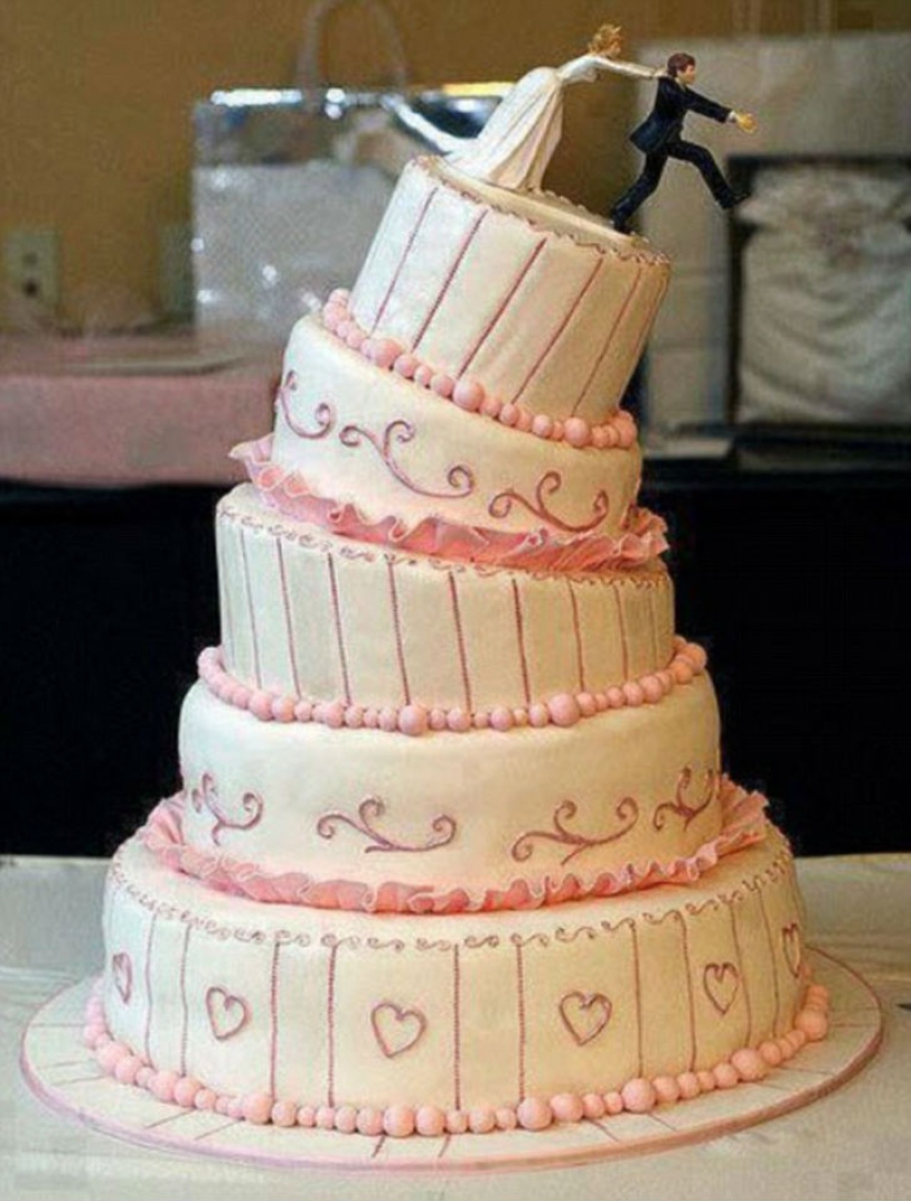 The worst wedding cakes that will bring any bride to tears