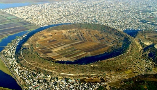 The Xico Crater is a grandiose natural wonder on the outskirts of Mexico City