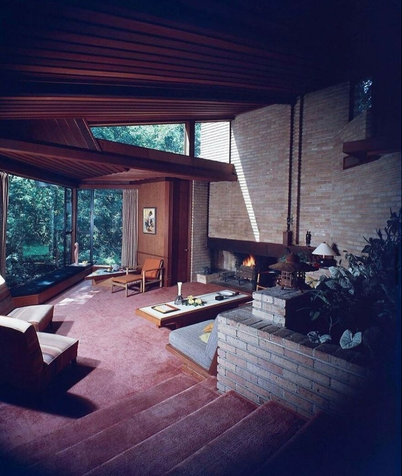 These 10 Pictures Of Interiors From The ’50s To ’80s Are Captivating To Look At