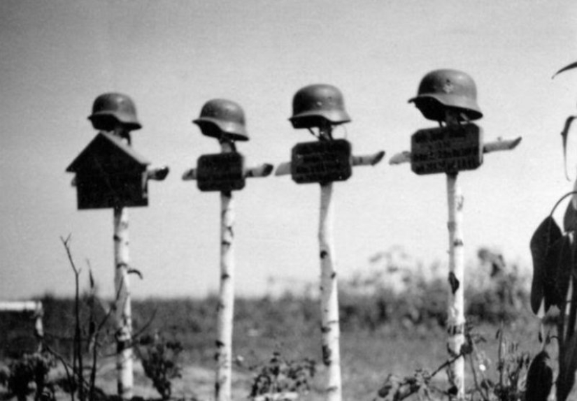 &quot;They buried as many soldiers as could fit in the hole&quot;: about the differences between German and Soviet graves