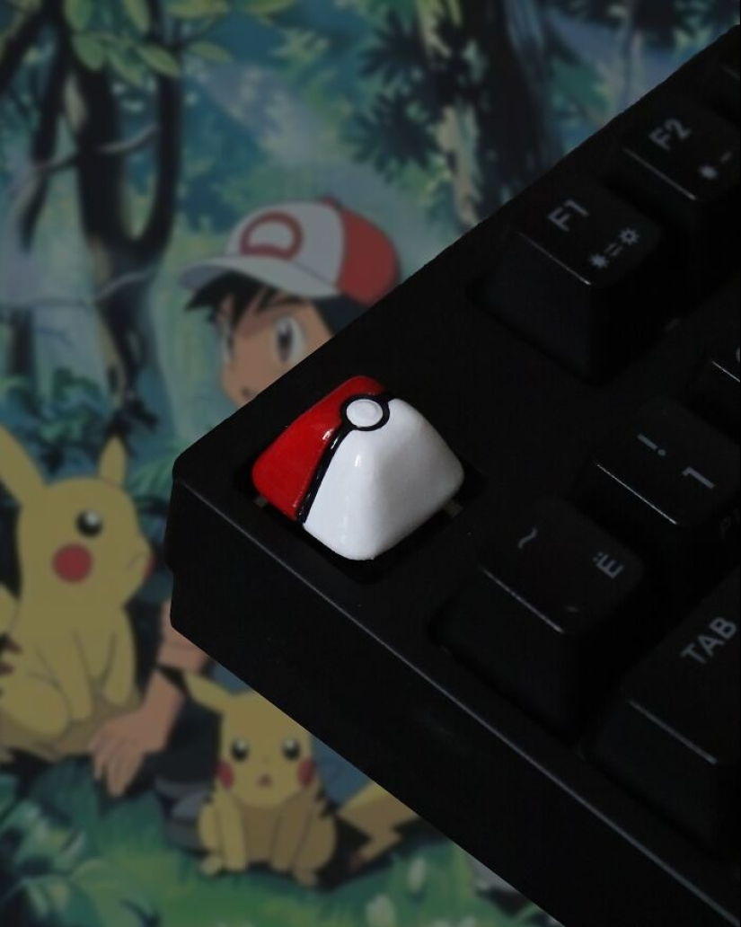 This Artist Creates Amazing Detailed Keyboard Keycaps, Here Are 12 Of Her Best Ones