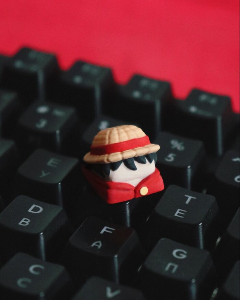 This Artist Creates Amazing Detailed Keyboard Keycaps, Here Are 12 Of Her Best Ones