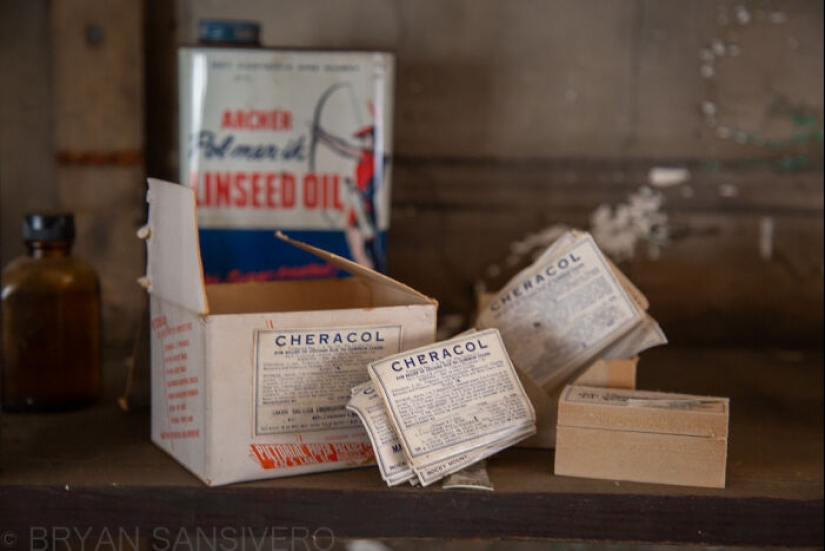 This Forgotten Pharmacy Is A Time Capsule From The Past