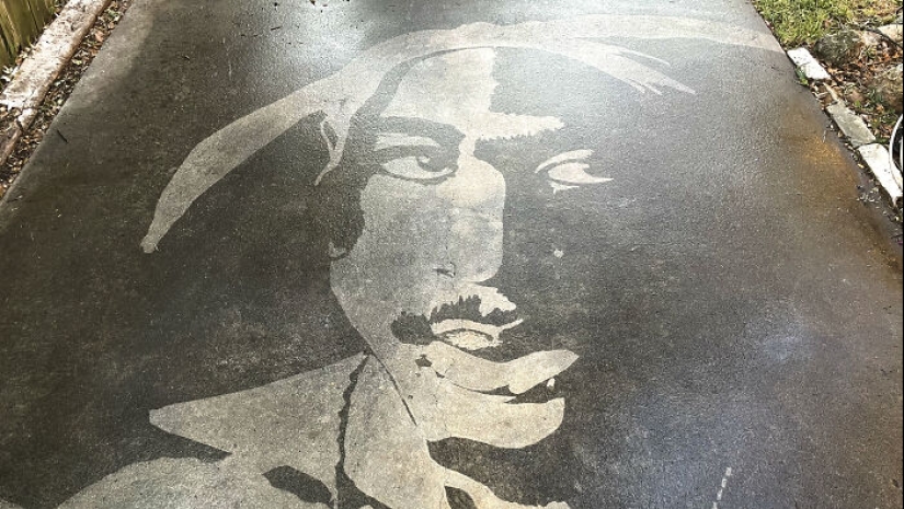 This Guy Used A Pressure Washer To Create Art On The Street, And Here Are His 13 Best Works