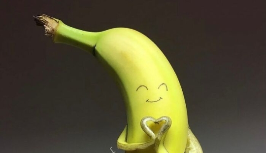 This Guy Uses His Creativity To Turn Bananas Into Art Pieces, And Here Are His 19 New Works