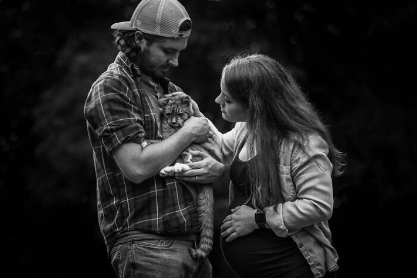 This Photographer Captures People With Their Pets Before They Cross The “Rainbow Bridge”