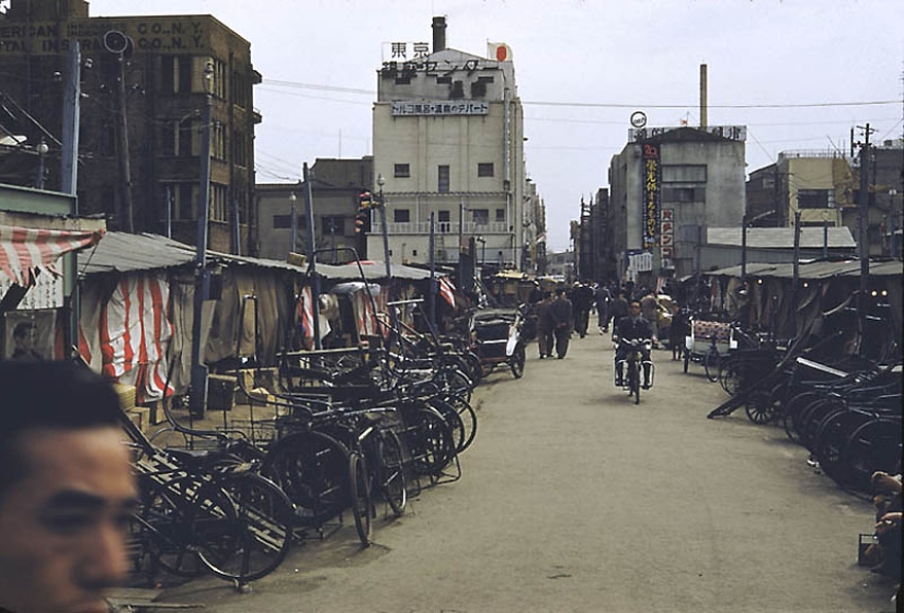 Tokio de la década de 1950 en imágenes en color