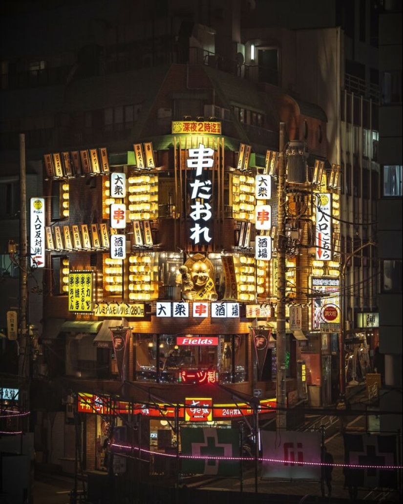 Tokyo After Dark: 13 Mesmerizing Urban Scenes Captured By Takaaki Ito