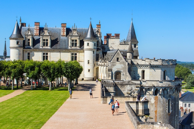 Top 10 Most Beautiful University Libraries in the World