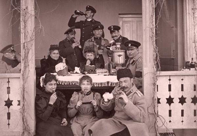 Traditions of the Russian feast: 10 stacks on the staff