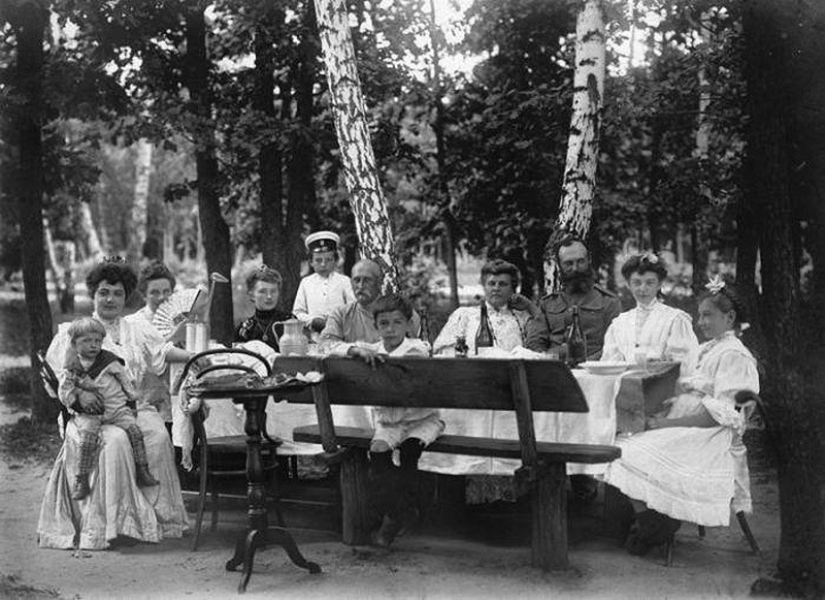 Traditions of the Russian feast: 10 stacks on the staff