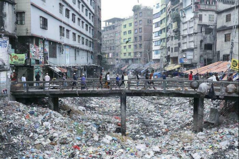 “Truly The UK’s Most Horrible Place To Live”: 13 Pics Of Urban Hell From All Over The World