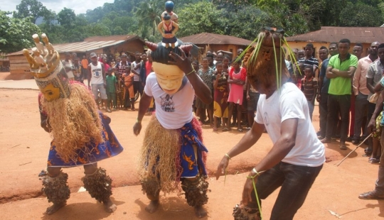 Ubang es un pueblo único en Nigeria, donde hombres y mujeres hablan diferentes idiomas